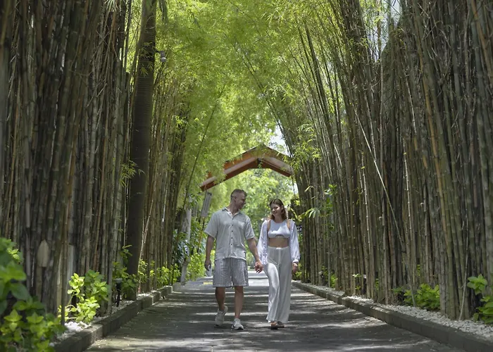 Tonys & - Bali